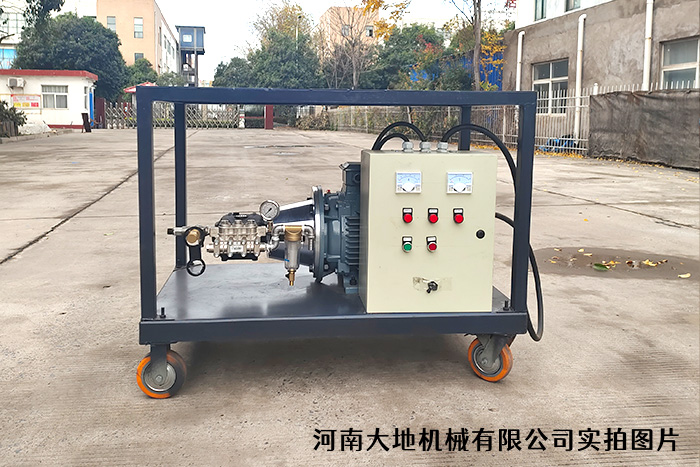 二手設(shè)備翻新除銹、除漆清洗機(jī)